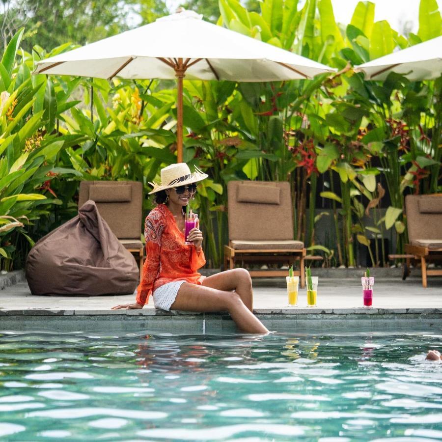 Bruga Villas Restaurant&Spa Selong Belanak Bagian luar foto