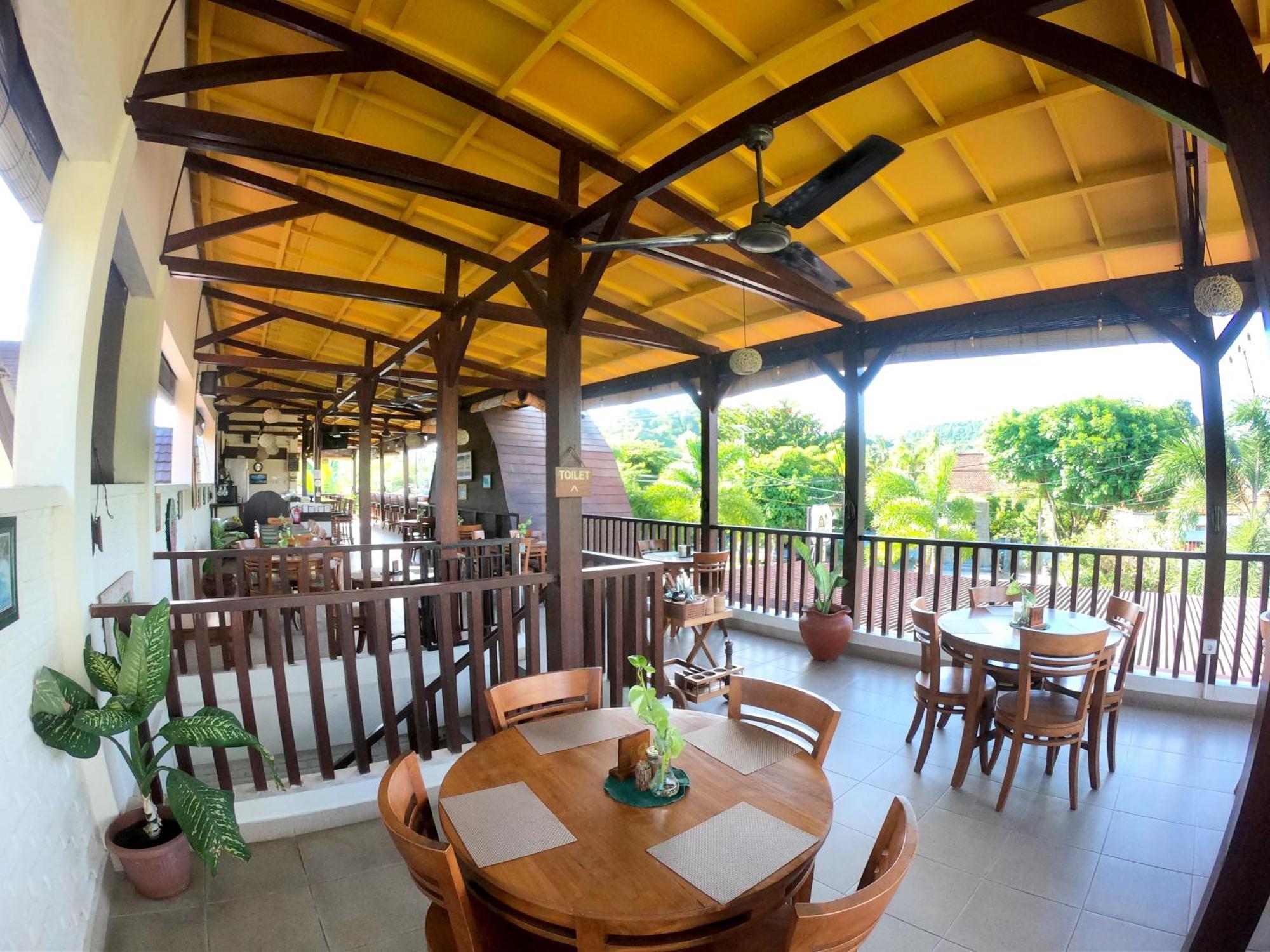 Bruga Villas Restaurant&Spa Selong Belanak Bagian luar foto