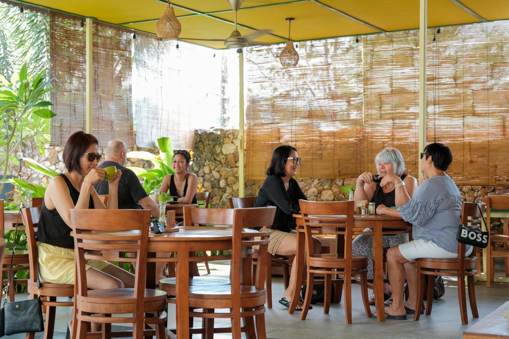 Bruga Villas Restaurant&Spa Selong Belanak Bagian luar foto